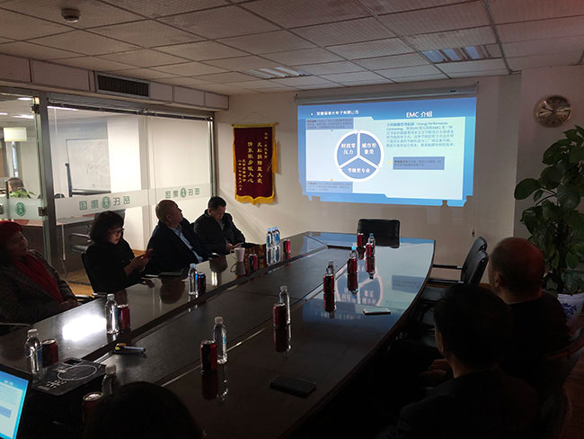 岳氏集團就EMC項目深度交流，并簽訂戰(zhàn)略合作協(xié)議